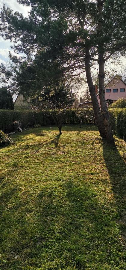 Kotnyek Nyaralo Villa Balatonkeresztur Luaran gambar
