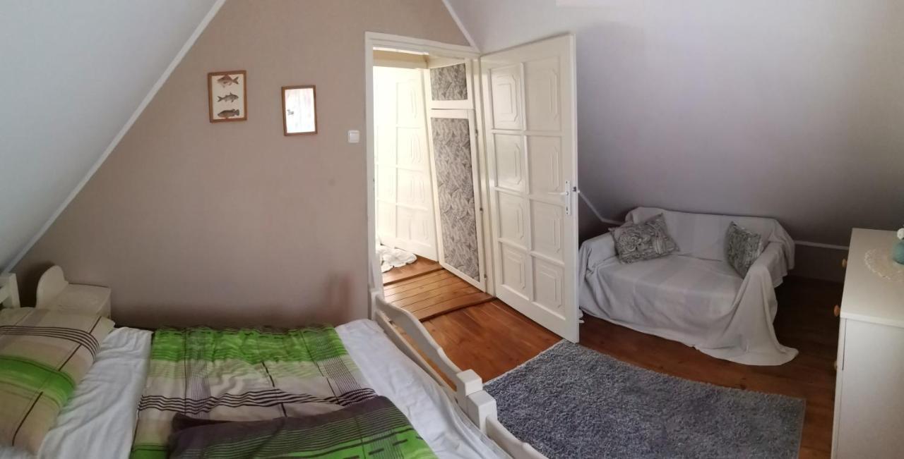 Kotnyek Nyaralo Villa Balatonkeresztur Luaran gambar